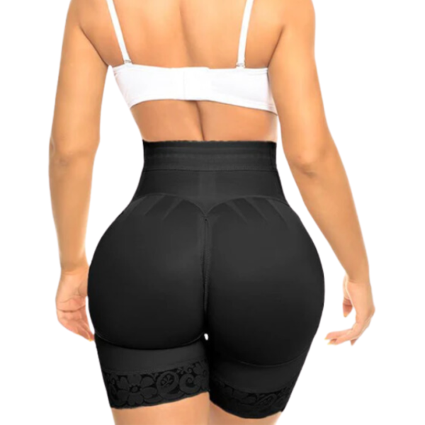 FAJA SHORT LEVANTACOLA CON REALCE DE CADERA